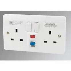 Outlet 🔥 MK Logic Plus 13A 2-Gang DP Switched Active Socket White 🌟