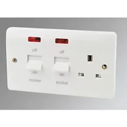 New ✨ MK Logic Plus 45A 2-Gang DP Cooker Switch & 13A DP Switched Socket White with Neon 🔥